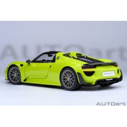 Porsche 918 Spyder Weissach Package (Acid Green)