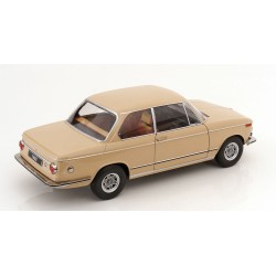 BMW 1602 1 series 1971 (Creme) 1/12