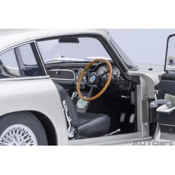 Aston Martin DB5 “007 GOLDFINGER” with weapons (silver)